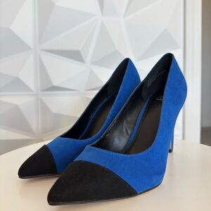 NWOT New York and Company blue heels